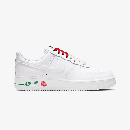 Nike | AIR FORCE 1 '07 SE { WHITE/SPORT RED/PINE GREEN/WHITE