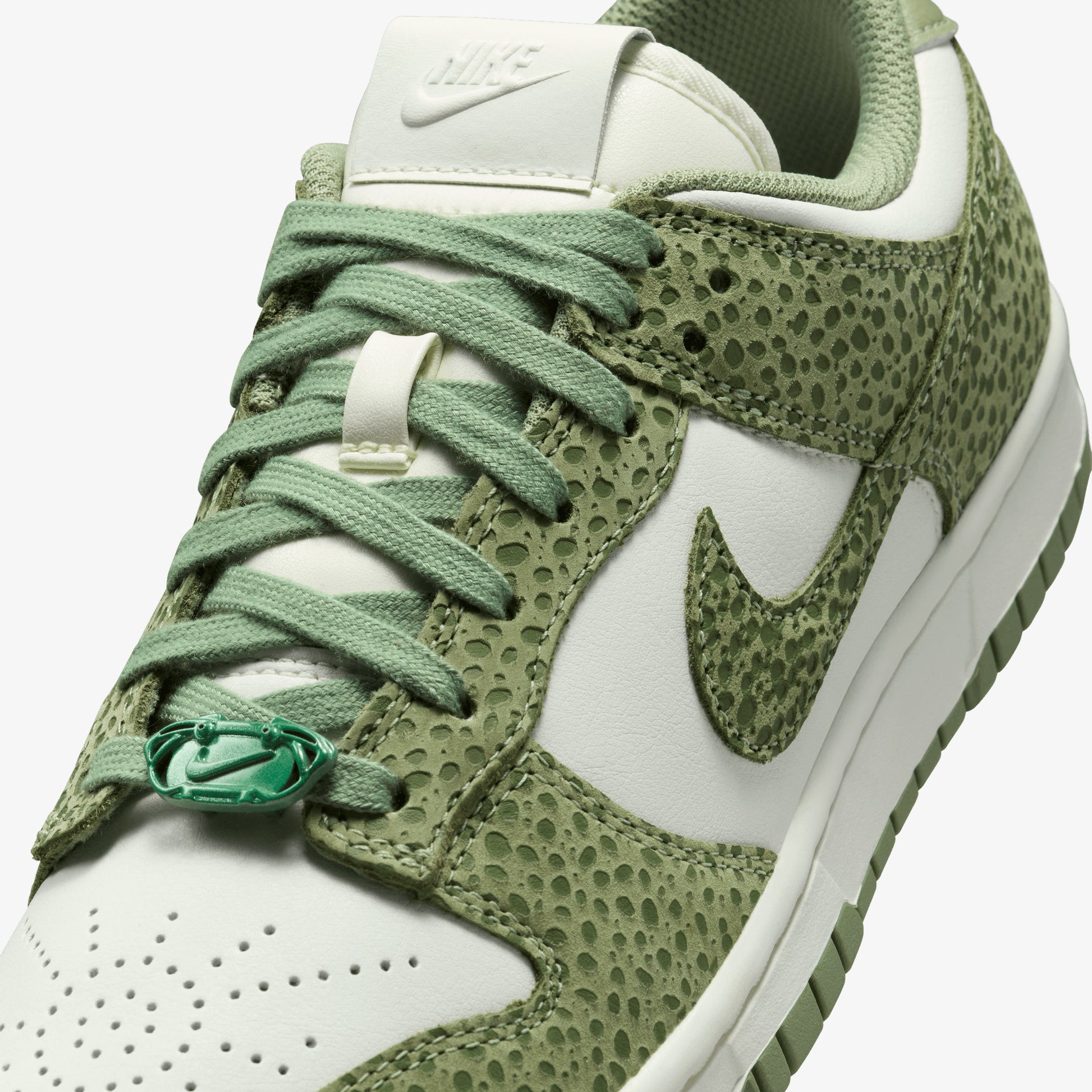 NIKE DUNK LOW PREMIUM OIL GREEN/OIL GREEN-TREELINE-SAIL