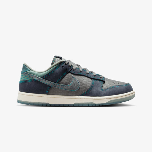 NIKE | DUNK LOW RETRO SE { PENCIL POINT/MINERAL SLATE/DARK OBSIDIAN