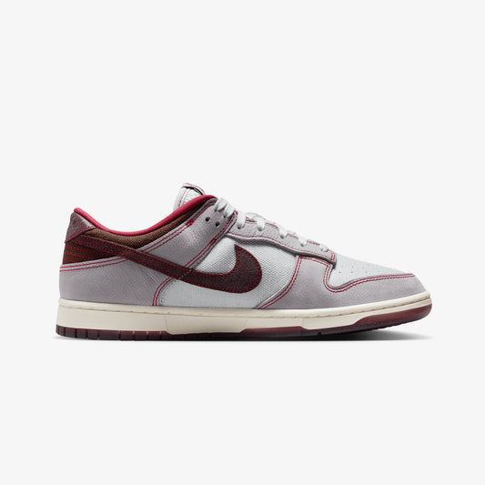 NIKE | DUNK LOW RETRO SE { PURE PLATINUM/WOLF GREY/TEAM RED/BURGUNDY CRUSH
