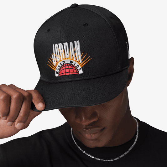 Jordan | ESSENTIALS PRO STRUCTURED FLAT BILL HAT { BLACK/KELLY GREEN/SAIL