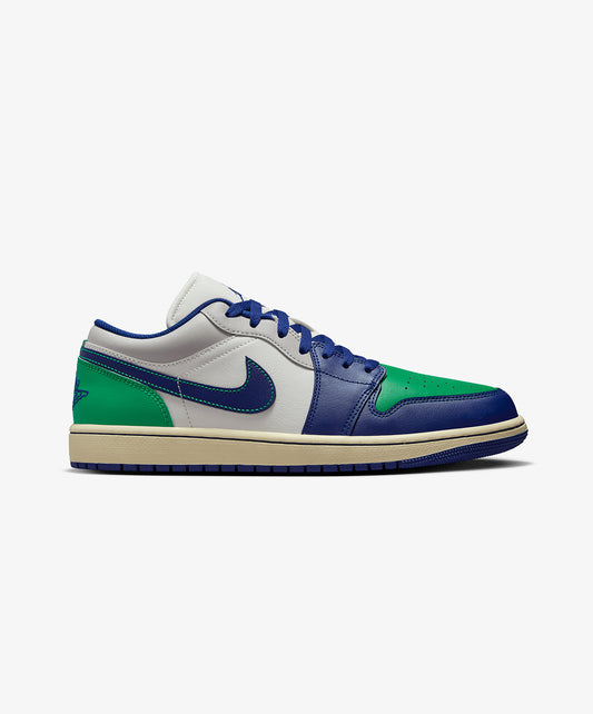 JORDAN | AIR JORDAN 1 LOW { SAIL/DEEP ROYAL BLUE-STADIUM GREEN