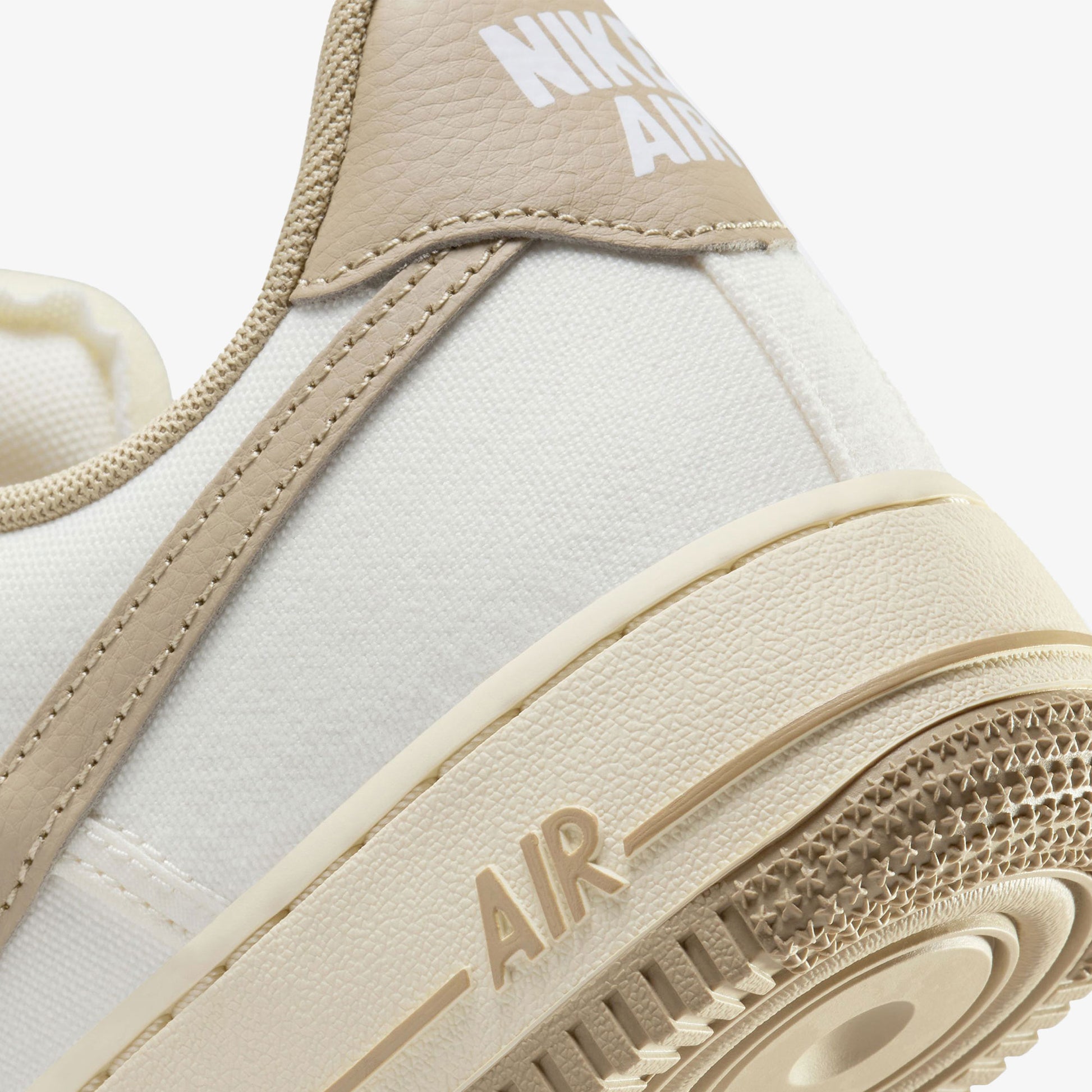 Nike AIR FORCE '07 SAIL/LIMESTONE-PALE VANILLA-COCONUT MILK