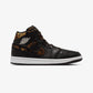JORDAN | AIR JORDAN 1 MID SE { BLACK/CHALK-VELVET BROWN