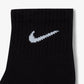 NIKE | EVERYDAY CUSHIONED TRAINING ANKLE SOCKS { BLACK/WHITE