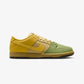 NIKE | SB DUNK LOW PRO { SAFFRON QUARTZ/SAFFRON QUARTZ-PEAR