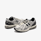 New Balance | 1906R { SILVER METALLIC