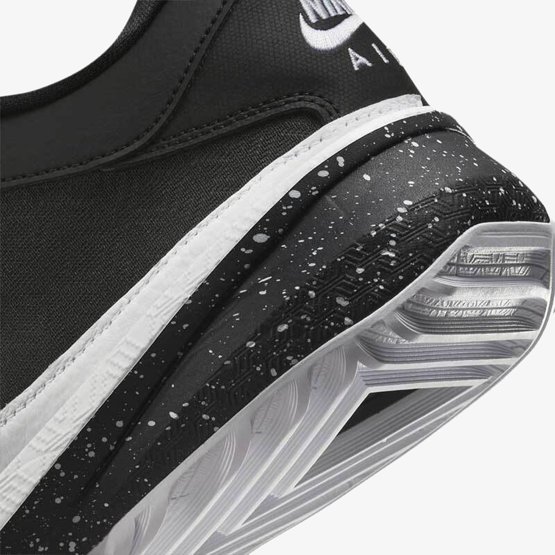 Buy Black & White Pure Platinum Nike Freak 5 EP Shoes for Men Online | Superkicks