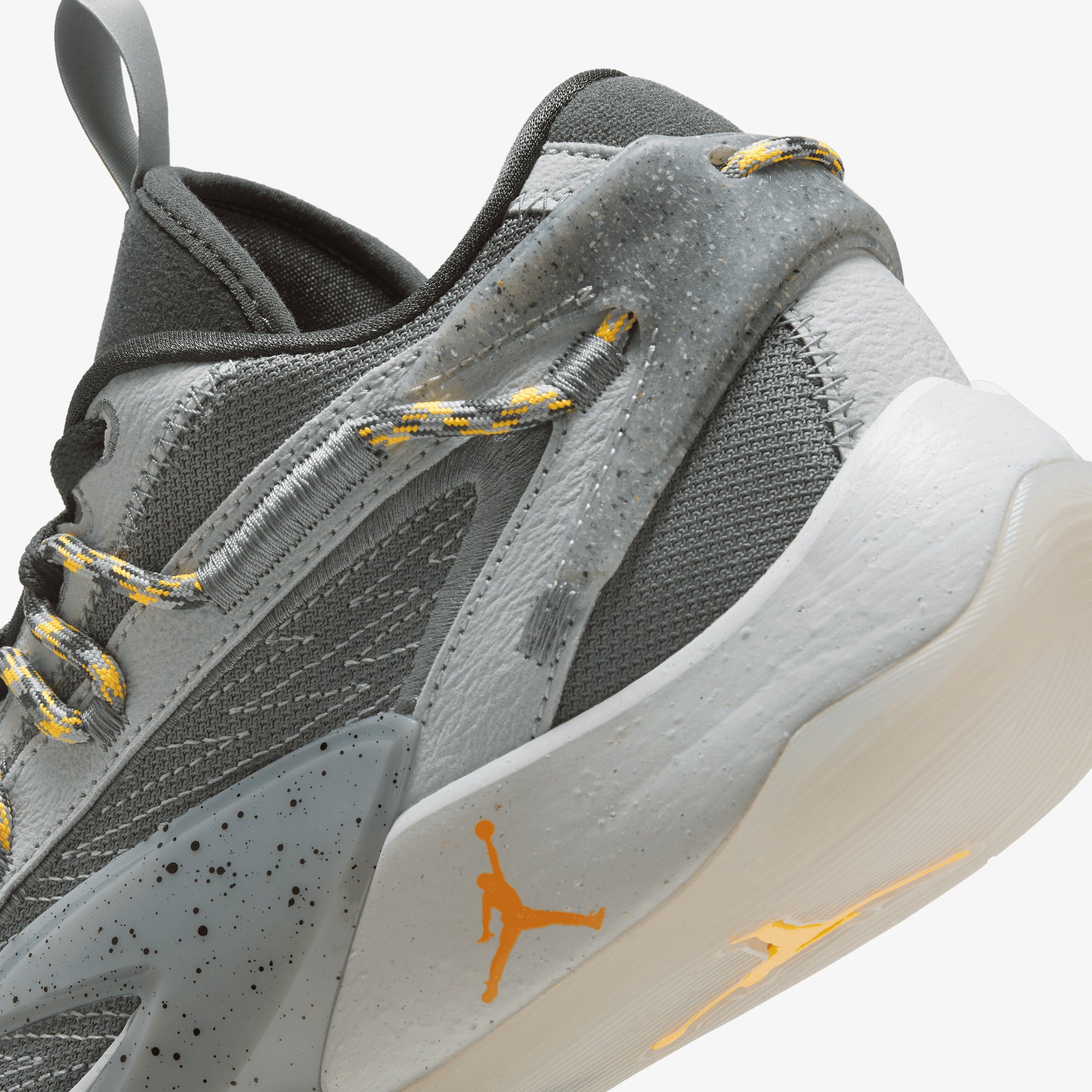 Buy Smoke Grey, Laser Orange and LT Smoke Grey Jordan Luka 2 Caves