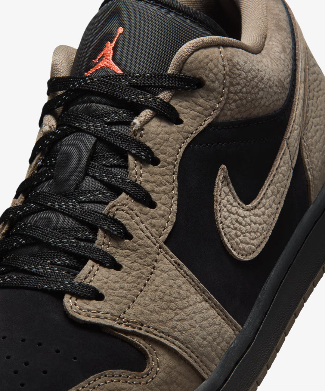 JORDAN | AIR JORDAN 1 LOW { BLACK/OLIVE GREY-LT WILD MANGO