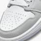 JORDAN | AIR JORDAN 1 MID { WHITE/ALUMINUM-WOLF GREY