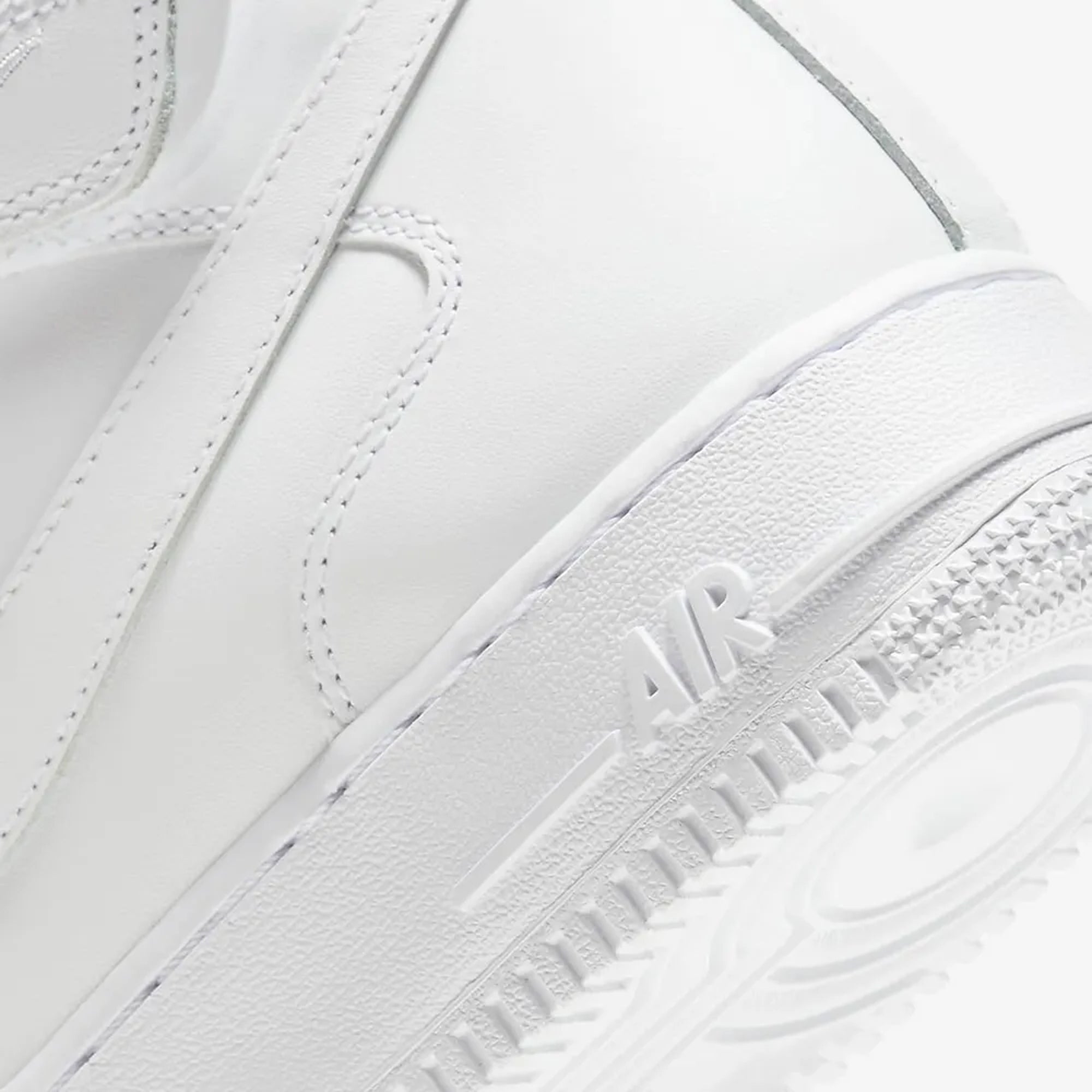 Buy White Nike Air force 1 '07 Mid Sneakers for Women Online Buy White Nike Air force 1 '07 Mid Sneakers for Women Online