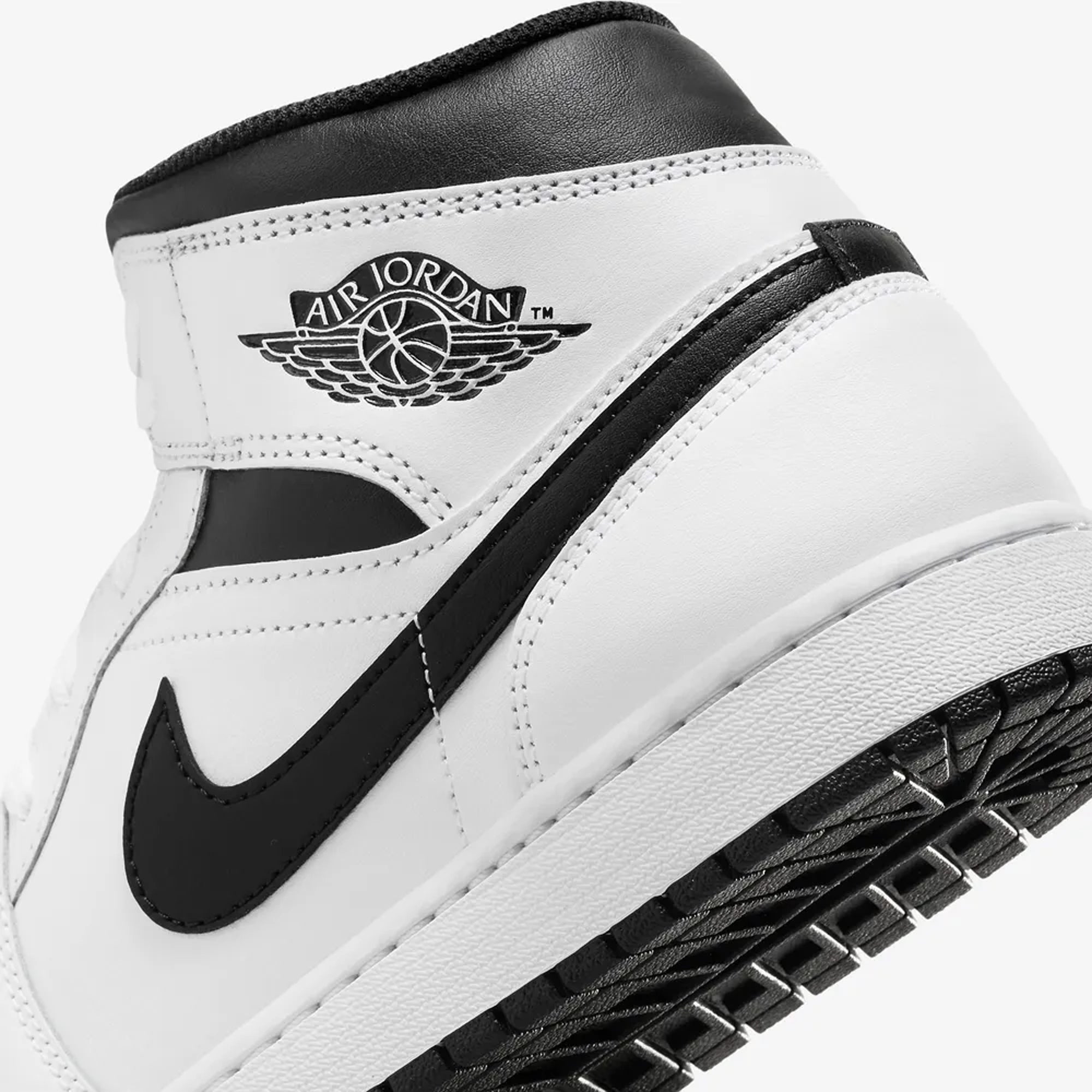Jordan AIR JORDAN 1 MID WHITE BLACK WHITE BLACK Superkicks