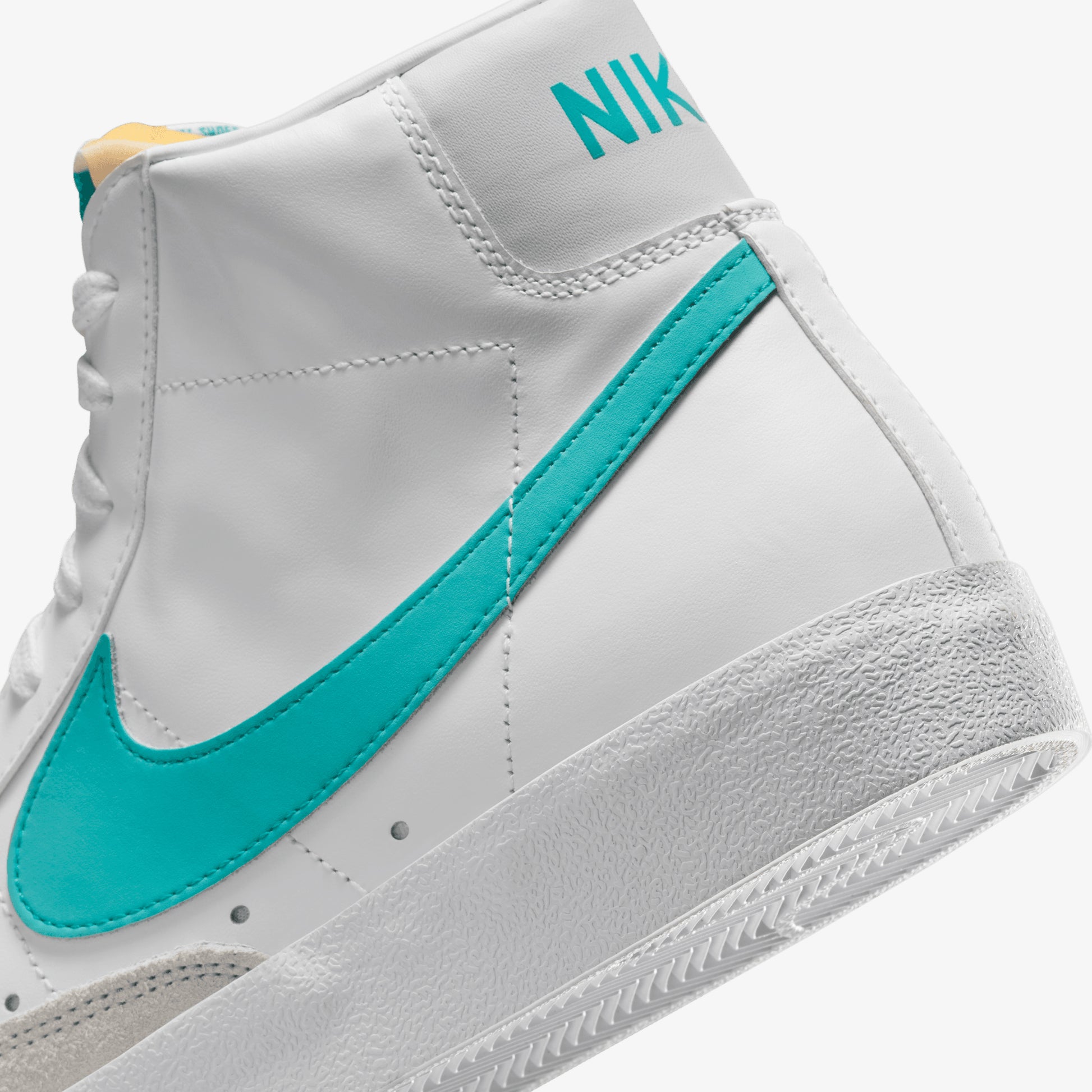 NIKE BLAZER MID '77 VINTAGE SUMMIT WHITE/DUSTY CACTUS-WHITE