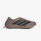 ADIDAS |PURECHILL { TRACE BROWN/CORE BLACK/TRACE BROWN