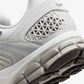 NIKE | ZOOM VOMERO 5 SE  { GREY FOG/PHOTON DUST-LIGHT BONE