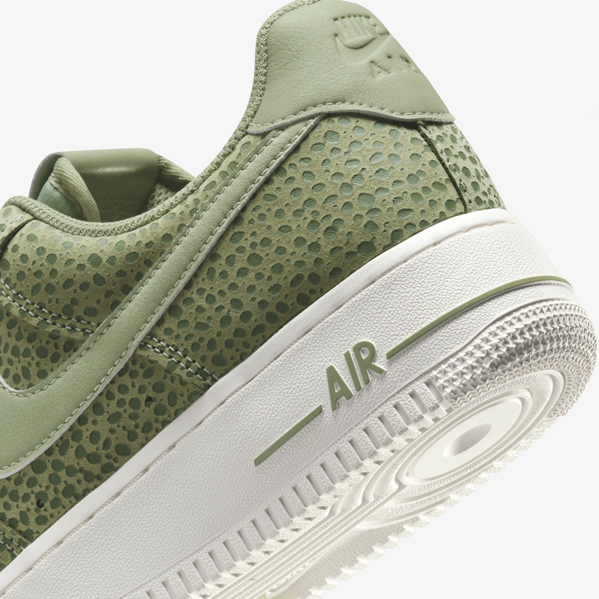 Nike AIR FORCE '07 PREMIUM SESAME/OIL GREEN-LIGHT BONE