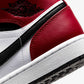 JORDAN | AIR JORDAN 1 MID { BLACK/GYM RED