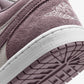 JORDAN | AIR JORDAN 1 LOW { SWAN/WHITE-PURPLE SMOKE