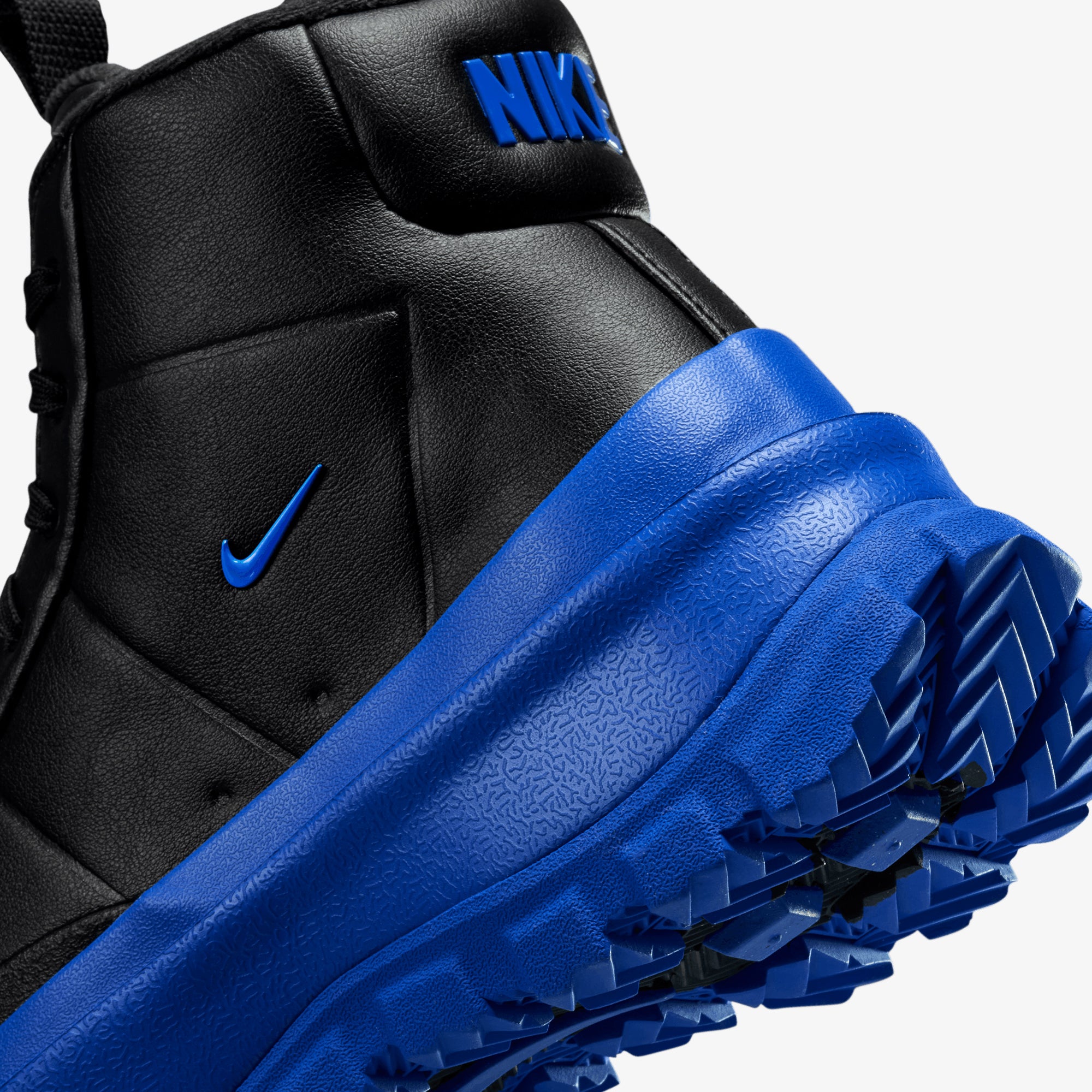 mens navy blue nike boots
