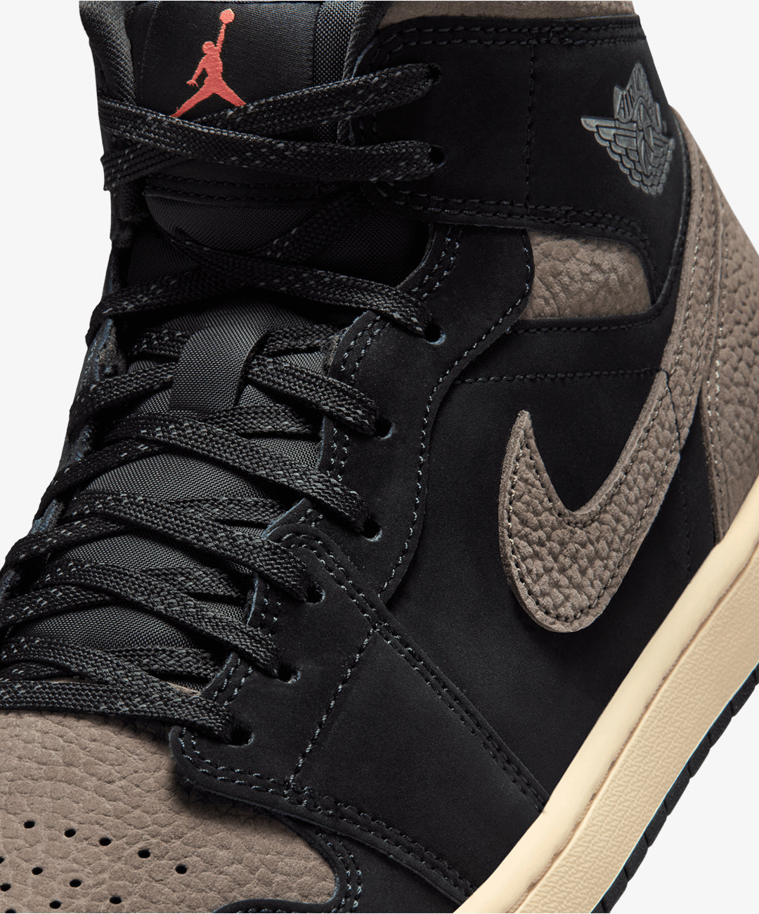 JORDAN | AIR JORDAN 1 MID SE { BLACK/OLIVE GREY-LT WILD MANGO