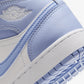 JORDAN | AIR JORDAN 1 MID { HYDROGEN BLUE/WHITE-ALUMINUM
