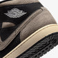 JORDAN | AIR JORDAN 1 MID SE { BLACK/OLIVE GREY-LT WILD MANGO