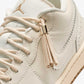 JORDAN | AIR JORDAN 1 LOW SE  { CHALK/CHALK-METALLIC GOLD-PEARL WHITE