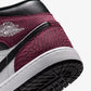 JORDAN | AIR JORDAN 1 MID SE { TEAM RED/WHITE-BLACK-DARK TEAM RED