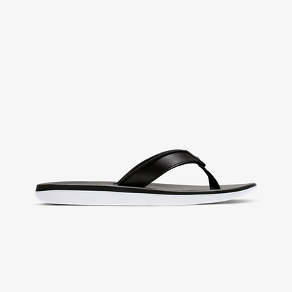 Nike | BELLA KAI  { FLIP FLOPS