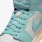 JORDAN | AIR JORDAN 1 MID { SAIL/LIGHT DEW-MUSLIN
