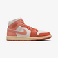 JORDAN | AIR JORDAN 1 MID { SAIL/LT MADDER ROOT-MADDER ROOT-MUSLIN