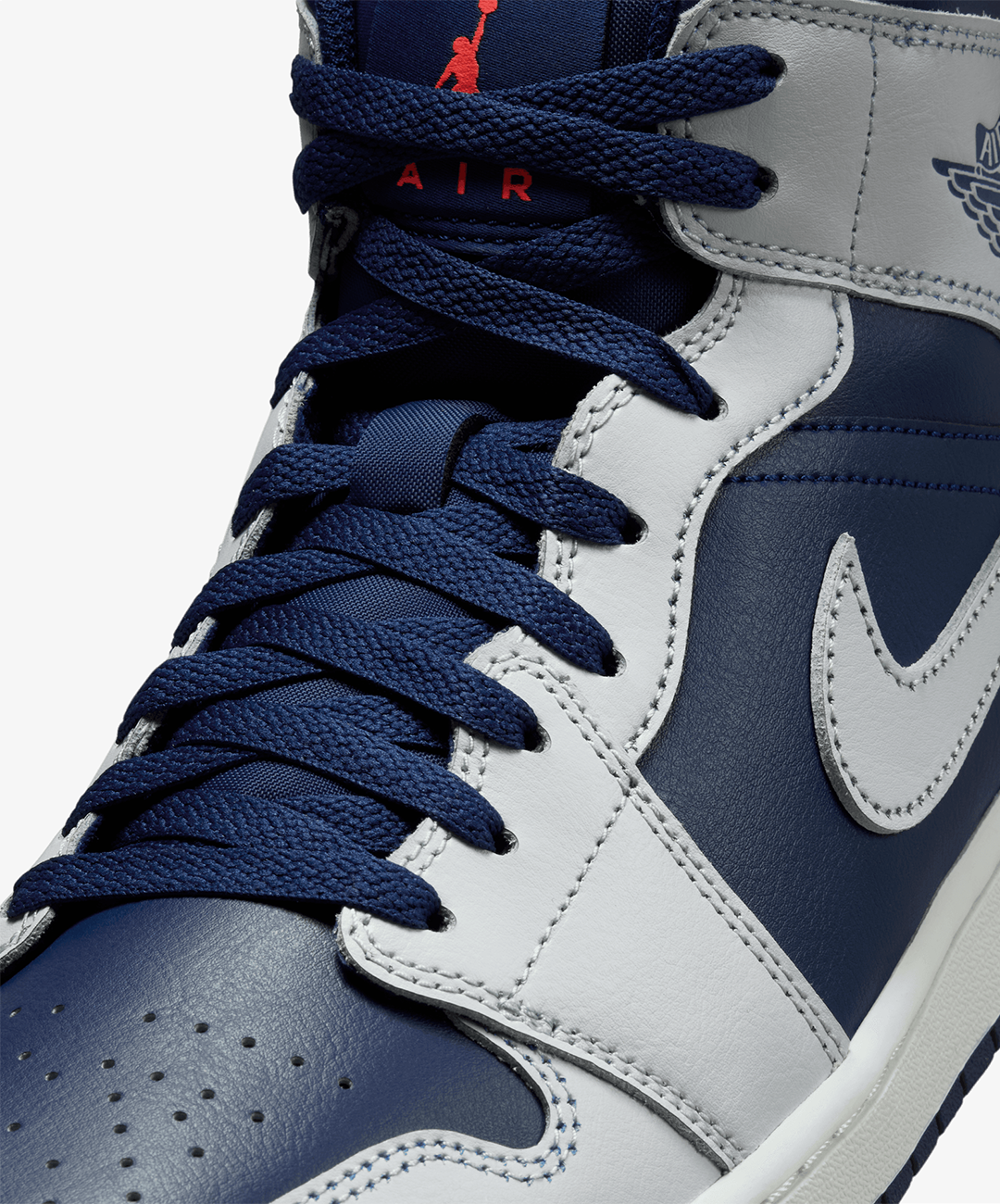 JORDAN | AIR JORDAN 1 MID { BLUE VOID/PURE PLATINUM-SUMMIT WHITE
