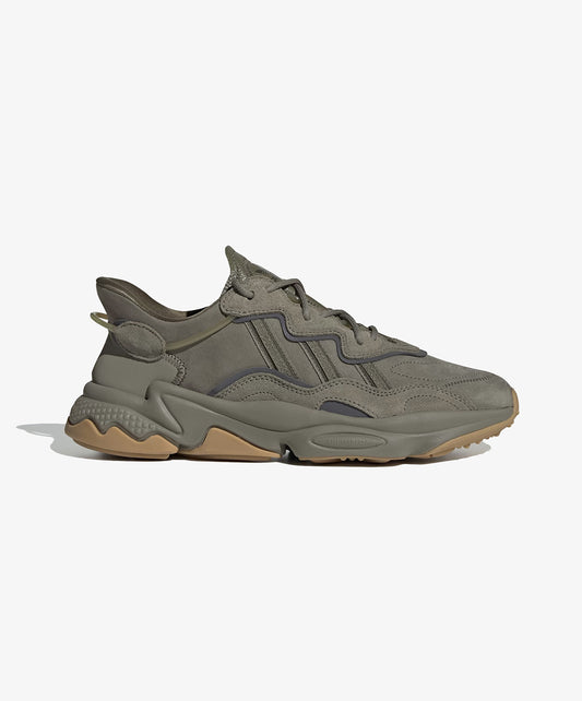 Adidas Originals | OZWEEGO { TRACE CARGO/NIGHT CARGO/ RAW KHAKI