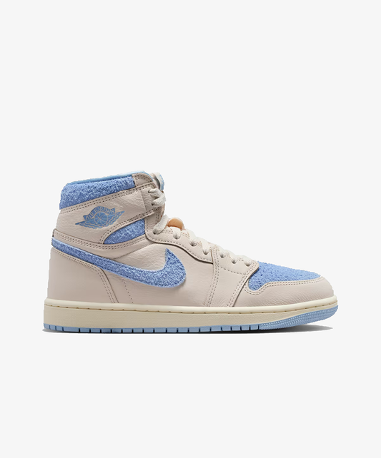 JORDAN | AIR JORDAN 1 RETRO HIGH OG { PALE IVORY/PSYCHIC BLUE-COCONUT MILK