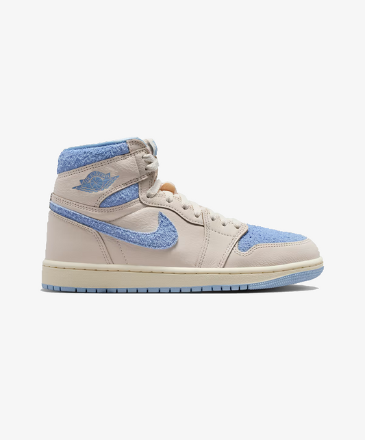 JORDAN | AIR JORDAN 1 RETRO HIGH OG { PALE IVORY/PSYCHIC BLUE-COCONUT MILK
