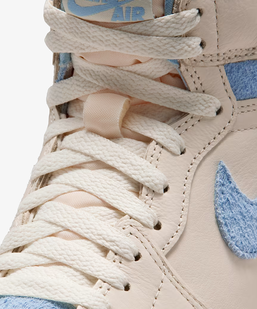 JORDAN | AIR JORDAN 1 RETRO HIGH OG { PALE IVORY/PSYCHIC BLUE