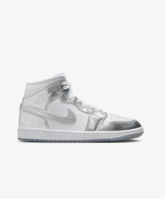 Jordan | AIR JORDAN 1 MID SE  { WHITE/METALLIC SILVER-WOLF GREY