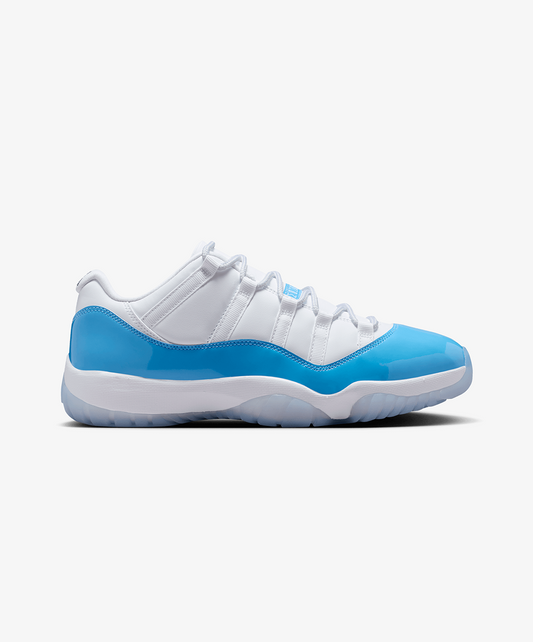 JORDAN | AIR JORDAN 11 RETRO LOW "UNIVERSITY BLUE" { WHITE/UNIVERSITY BLUE-BLACK