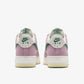 Nike | AIR FORCE 1 '07 LV8 { SAIL/MALACHITE-MED SOFT PINK-ALABASTER