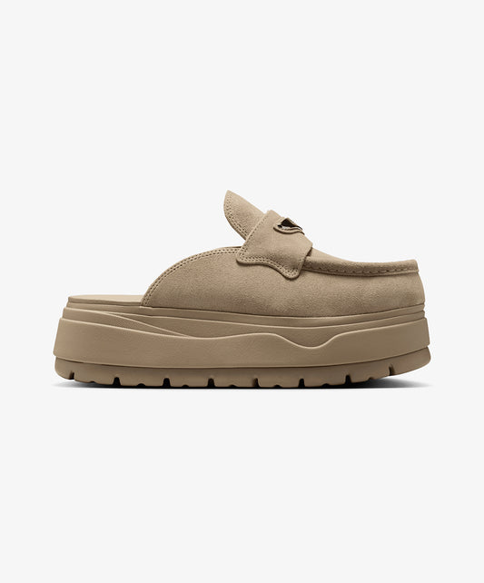 JORDAN | AIR JORDAN MULE { KHAKI/METALLIC SILVER