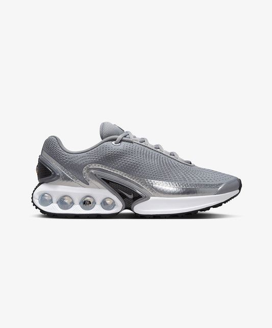 Nike | AIR MAX DN { METALLIC SILVER/METALLIC SILVER-WHITE