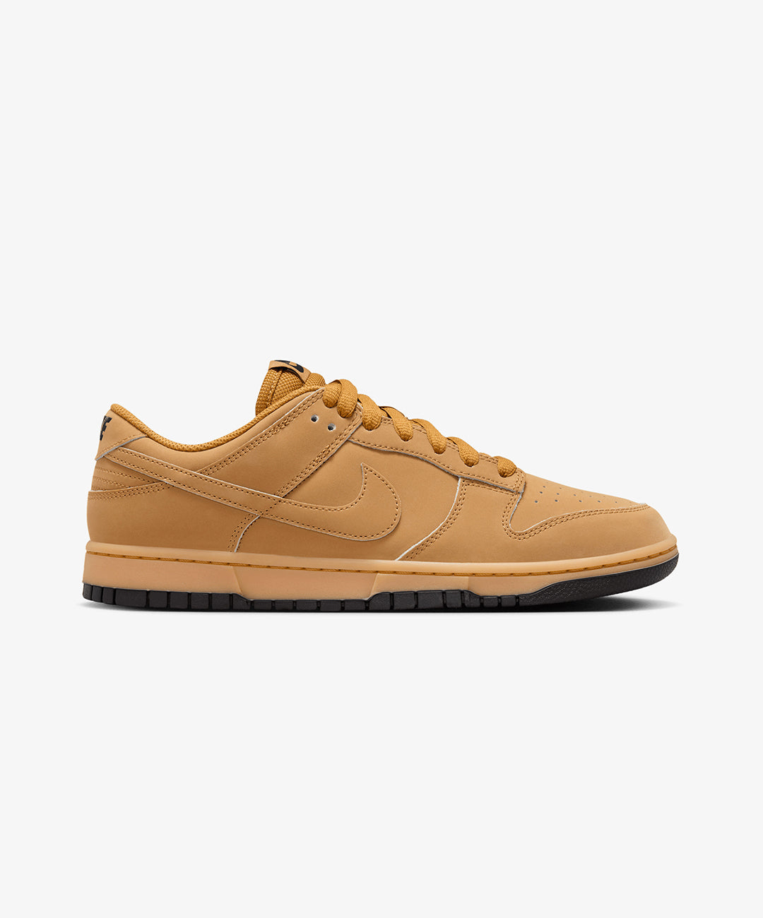 NIKE | DUNK LOW RETRO SE { WHEAT/WHEAT-GUM YELLOW-BLACK