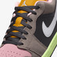 JORDAN | AIR JORDAN 1 LOW SE { OIL GREY/WHITE-CAVE STONE-ARCTIC PUNCH