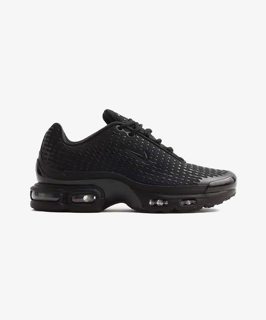 NIKE | AIR MAX PLUS VII 'KYLIAN MBAPPE { BLACK/ANTHRACITE