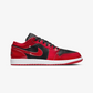 JORDAN | AIR JORDAN 1 LOW SE { BLACK/VARSITY RED-WHITE