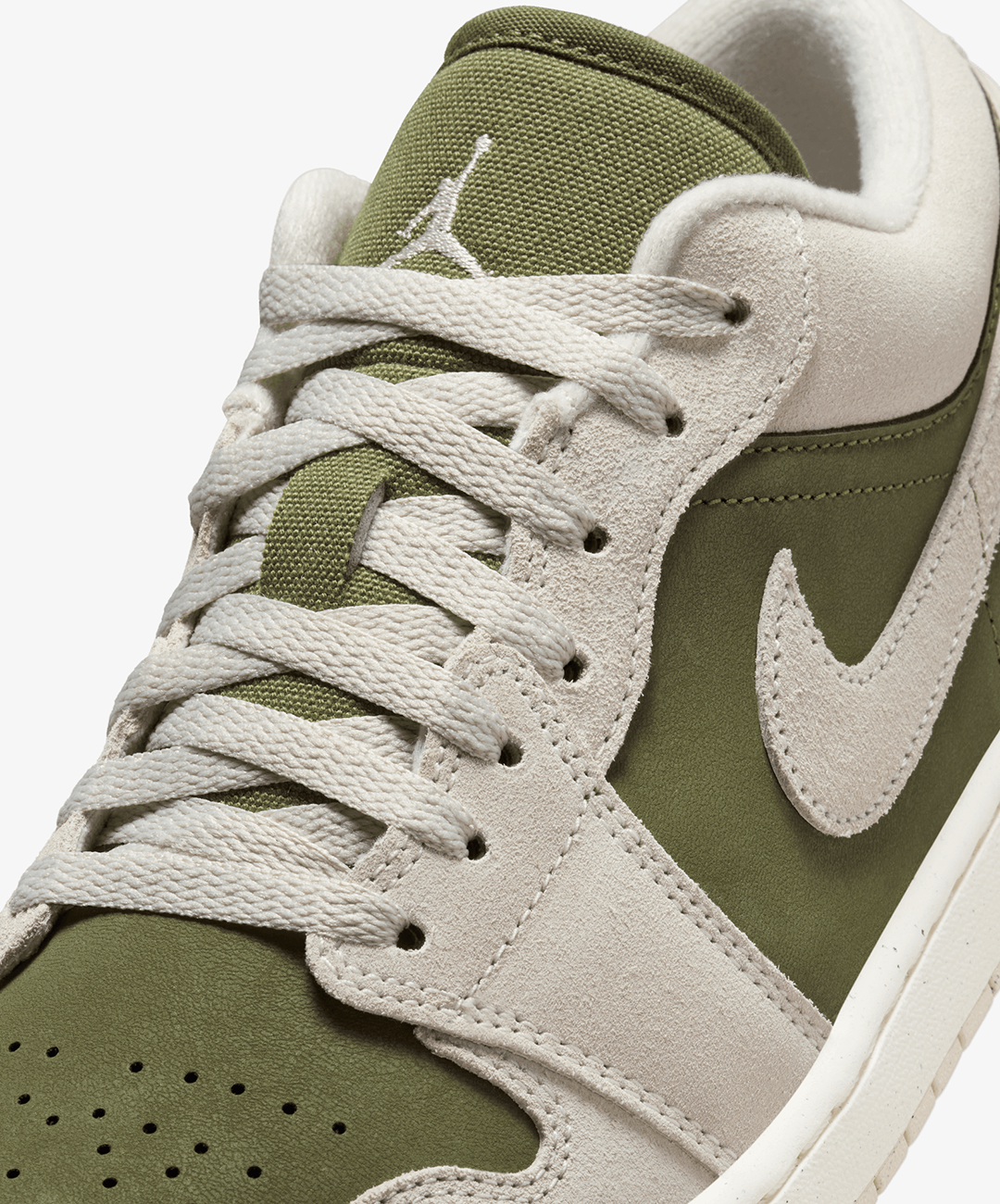 JORDAN | AIR JORDAN 1 LOW SE { MEDIUM OLIVE/LT OREWOOD BRN-SAIL JORDAN | AIR JORDAN 1 LOW SE { MEDIUM OLIVE/LT OREWOOD BRN-SAIL