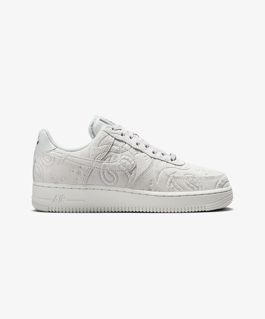 Nike | AIR FORCE 1 '07 PREMIUM+ { GREY FOG/GREY FOG-METALLIC SILVER
