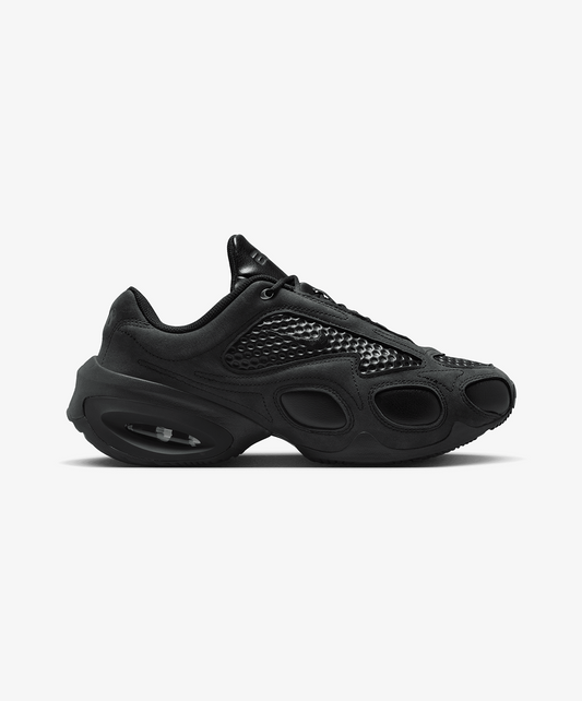 Nike | AIR MAX MUSE SE { BLACK/BLACK-METALLIC SILVER
