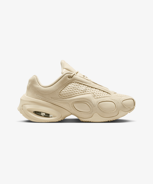 Nike | AIR MAX MUSE SE { OATMEAL/OATMEAL-METALLIC GOLD